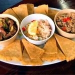 Terry's Local Comfort Food - ケラグエン盛り合わせ