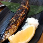 Uomaru Honten - 秋刀魚の塩焼き