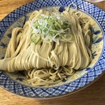 湯の台食堂 - このままでもイケる味付きの替玉（醤油だれ）