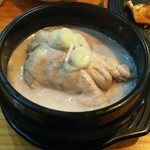 高麗参鶏湯 - 高麗漢方参鶏湯