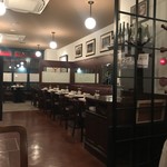 ル・キャトルズ - パリにいるかのような内装