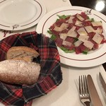 ル・キャトルズ - 馬肉のカルパッチョ