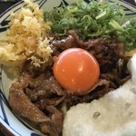 丸亀製麺 - 牛すき釜玉うどん とろろトッピング