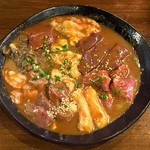 炭火焼肉 やまもと - ホルモン盛り合わせ