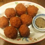 四川萌芽 - 揚げ肉団子