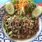 Ohlala Restaurant - アヒルのラープ