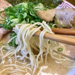 博多豚骨ラーメン 替玉食堂 - 