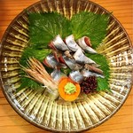 小魚料理 とみ助 - 根室産トロ秋刀魚のお造りは脂の乗りと程よい甘みが最高です‼️(o^^o)