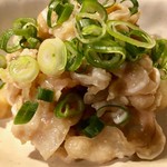Okinawa Izakaya Paradaisu - ミミミミミミガー
      ミミガーポン酢
      コリコリが美味しいさぁ〜