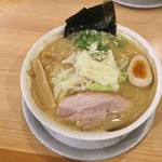 三豊麺 - 濃厚とんこつ(醤油)