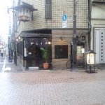 上野藪そば - にぎやかな一角にある落ち着いた佇まい