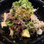 和バル 喜作 - 鶏たたき800円