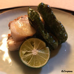 御料理 寺沢 - 金目鯛の備長炭焼に山科獅子唐の素揚げ