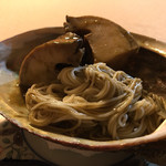 御料理 寺沢 - 蒸し鮑と海胆､手延素麺と鮑の肝ソース