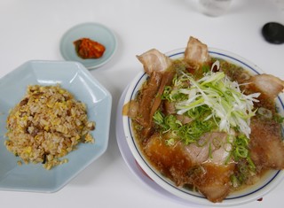 万両力石 - チャーシューメン　炒飯セット