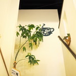 パティスリー MIU - 階段で2Fへ