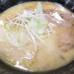 らーめん ひらき家 - １日５０食限定　こく旨白湯塩ラーメン　８５３円（税込）のアップ【２０１８年９月】