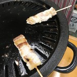 アサヒ屋酒店 - 鳥と豚バラ