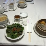 中国料理 桃谷樓 - あんかけ焼きそばランチ/サラダ、スープ、蒸し物♪