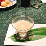 花梨 - 生姜の酵素で固めたミルクプリン