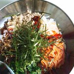 スリヤ - ゴマ油の風味がきいたビビンバ