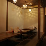 串カツ　ほおかむり - 座敷もございます。団体様のご予約も承っております。