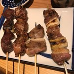 Totoko - 庄内鴨、右から鴨肉、ハツ、レバー、砂肝