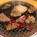 焼肉処 まるます家 - 