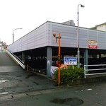 Sagamihara 欅 - 駐車場は少し離れたところに２台分。お店の向かいの小道を入り、小さな交差点を２つ超えた先にこの大きな立体駐車場。２Fに上がり、右後ろ奥。