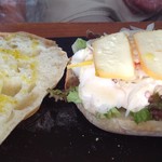 Hibi Kitchen - スパイシーチキンとチェダーチーズ