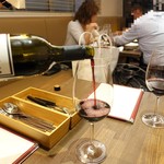 ビストロ フジノ - 後味にチョコレートが香る赤ワイン