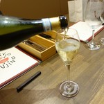 ビストロ フジノ - 微炭酸のスパークリングワイン