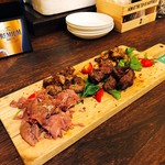 那覇居酒屋 炉端バル酒場 肉武士 - 