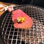 Yakiniku Izakaya Maru Ushimi-To - うにロール