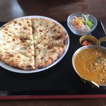 インドネパール料理 ぱーるばてぃ - チーズナンとキーマカレー