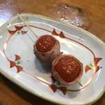 鳥こう - トマトベーコン。一本120円！安い〜