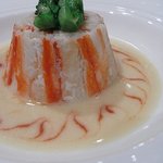 彩香亭 - ホタテのムース・カニ包み蒸し、ブールブランとトマトのソース