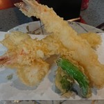 板そば天の天ぷら。海老2本付き。