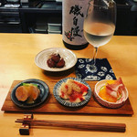 和人 - 柿のレモンマリネと生ハムとイチヂクの胡麻味噌がけとあん肝の辛子酢味噌がけと栗の唐揚げを焼津の地酒、磯自慢で