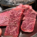 じごろ七厘焼肉 金べこ - 