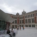 V&A - 