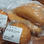 パンと菓子 旭屋 - 煮たまごパンとコッペパン