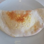 ヴォーノ・イタリア - きのこととろーり半熟卵のカルツォーネ トリュフ風味