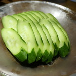豊栄 - きゅうりで醬をいただく