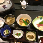 ホテル鹿角 - 夕食の御膳