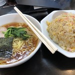 南京亭 - Aセット 920円税込 チャーハン + 半ラーメン