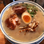 らあめん英 - 料理写真:黒いとんこつらあめん 700円