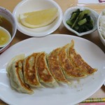 三陽 御用亭 - 餃子定食\500