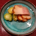 りょうりや 御旅屋 - 自家製　鯨ベーコン