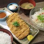 Tonkatsu set meal